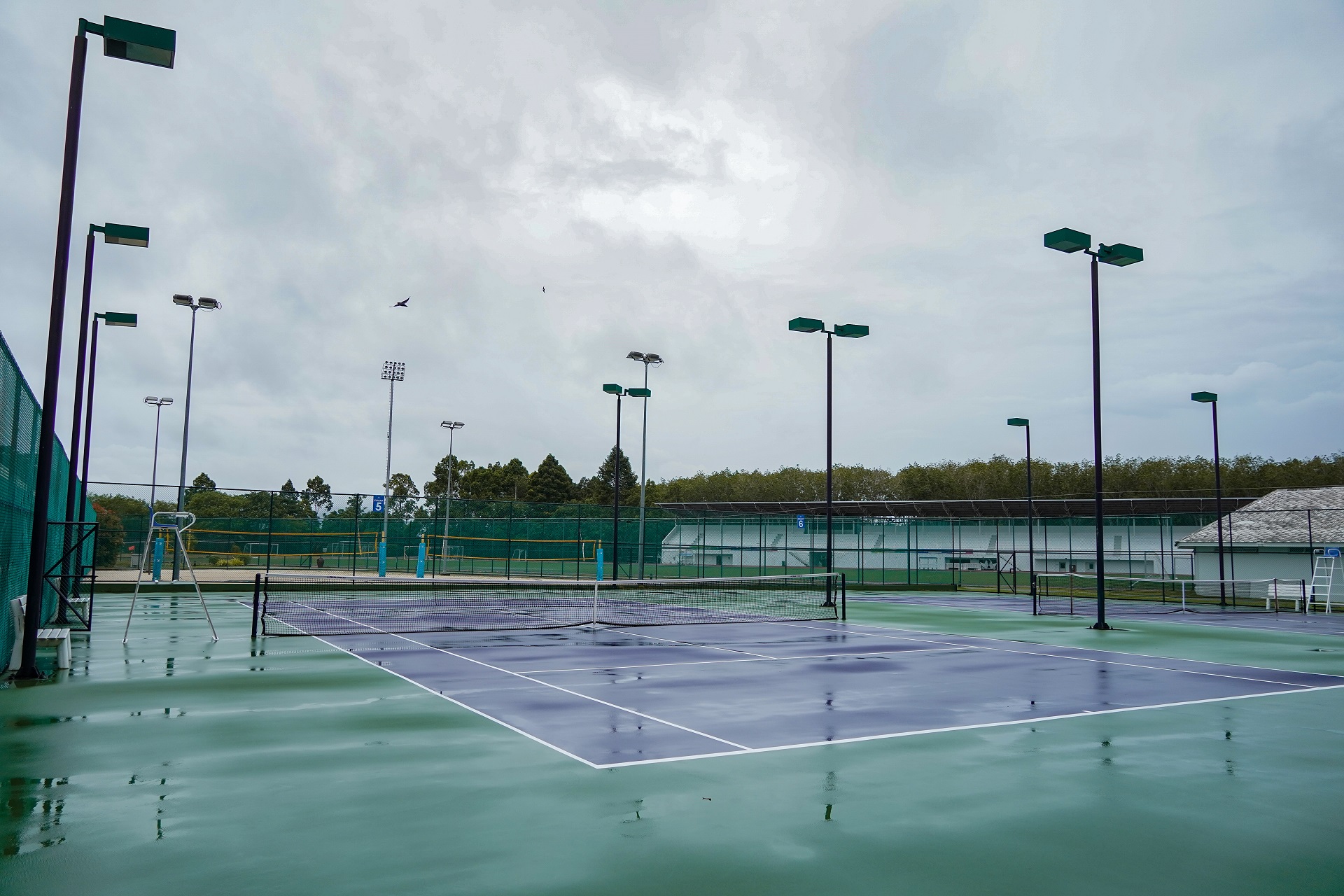 Thanyapura_Health_Sports_Resort_Phuket_outdoor_tennis