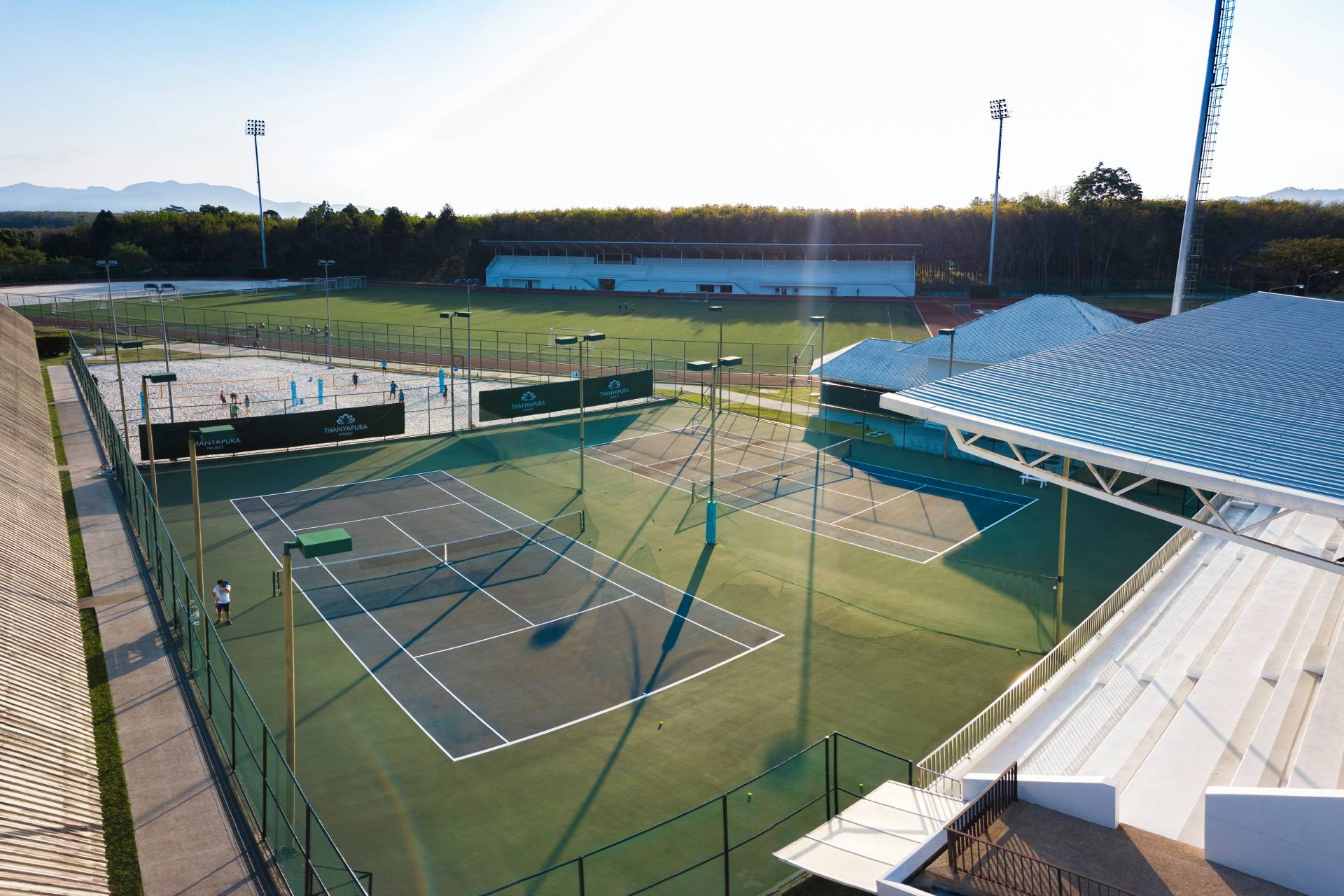 13 thanyapura outdoor tennis courts (1)