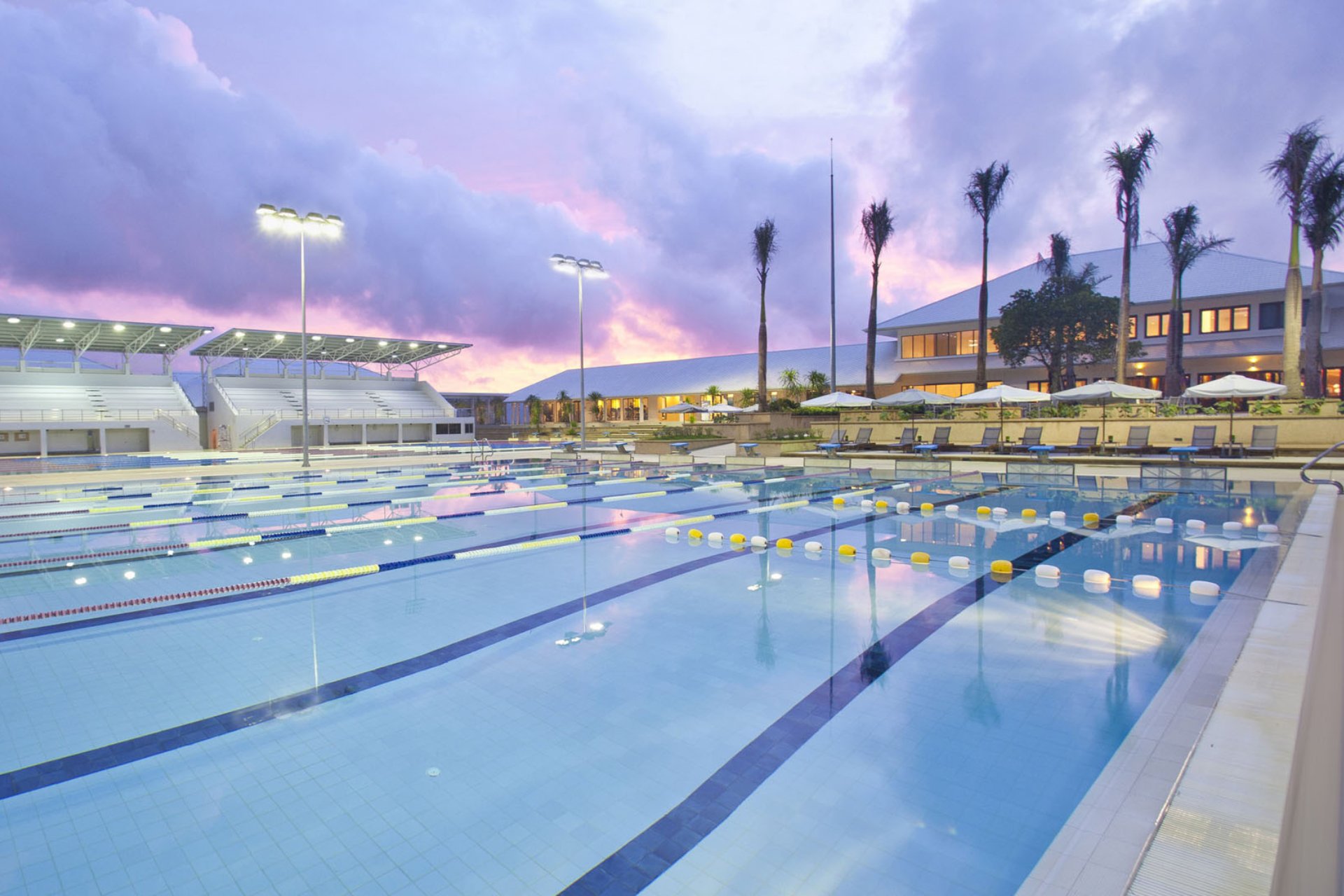 Thanyapura-Swimming-pool-3